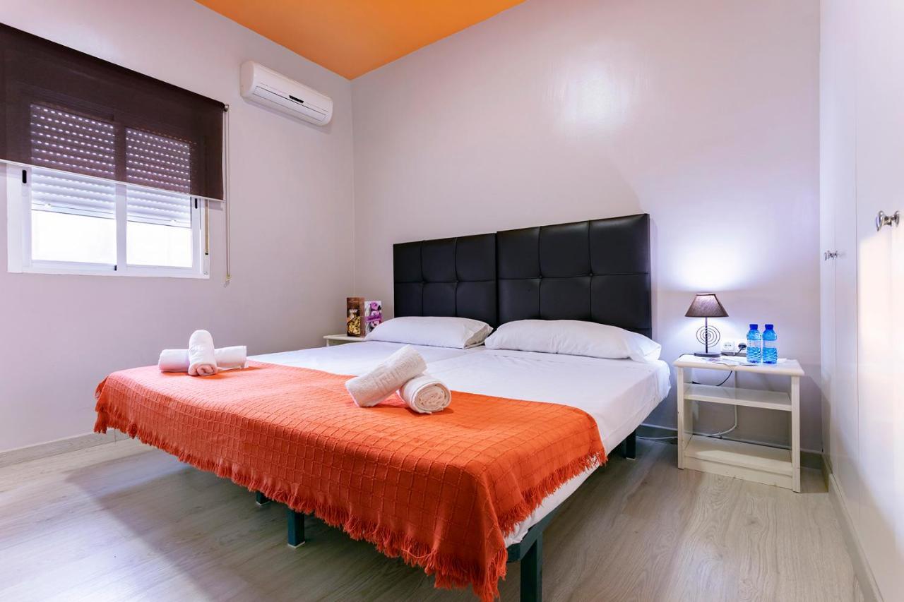 Hostal Ciudad Jardin Malaga Exterior photo