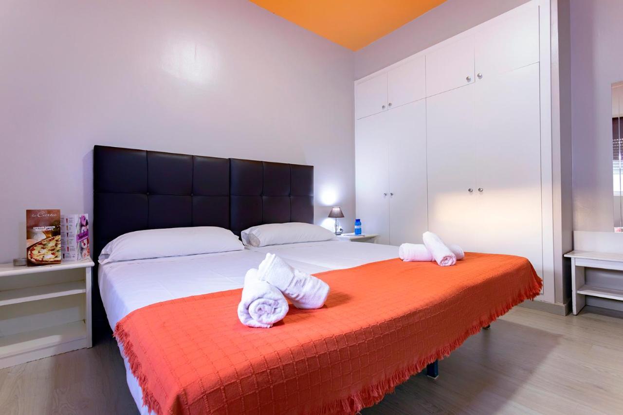 Hostal Ciudad Jardin Malaga Exterior photo