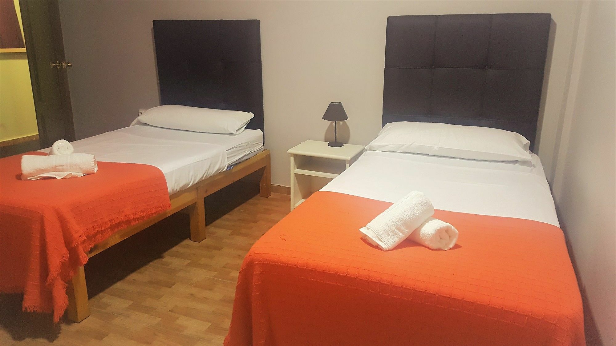 Hostal Ciudad Jardin Malaga Exterior photo